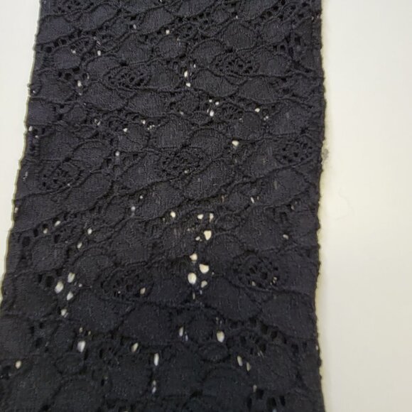 𝅺LACE Leggings or Tights - Picture 3 of 13